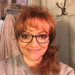 Meet your Posher, Connie